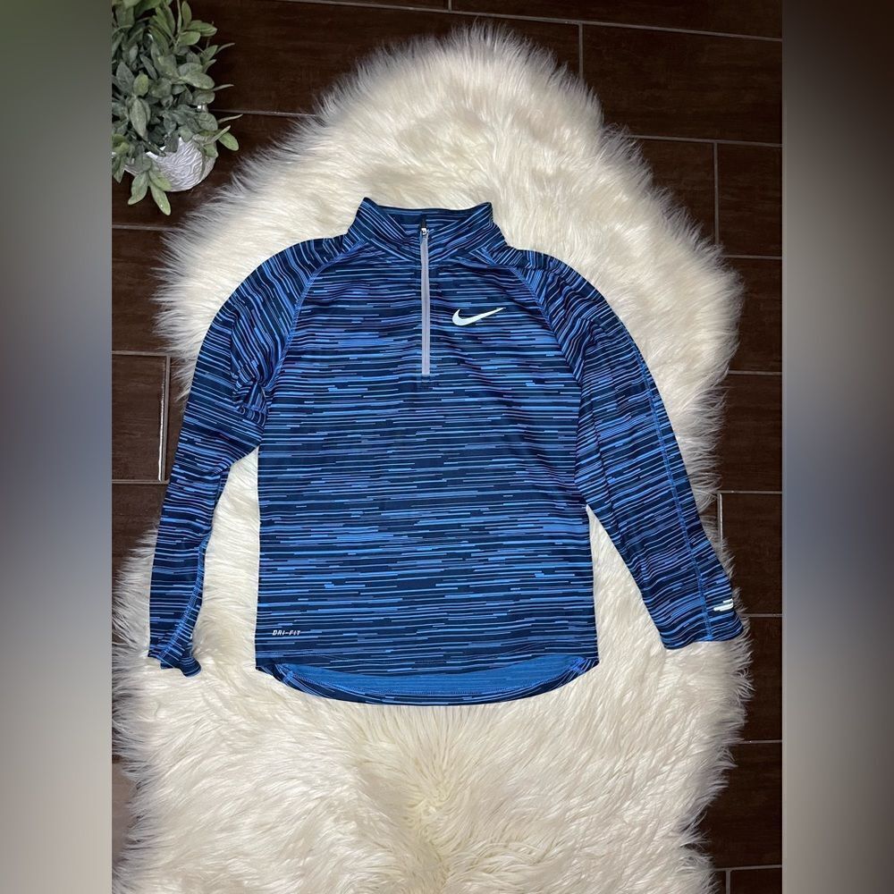 Nike dri fit fitted running shirt sz medium